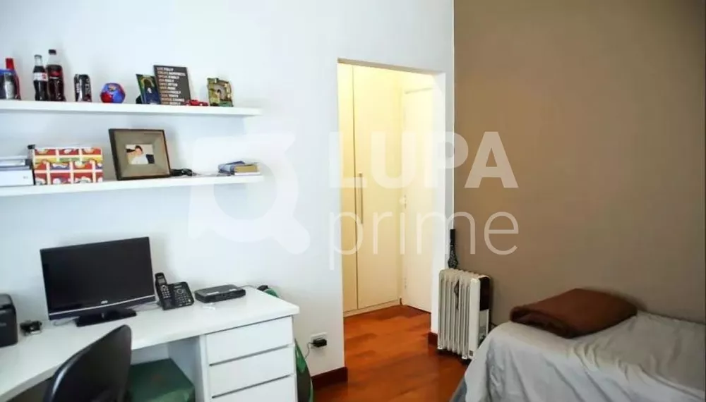 Apartamento à venda com 3 quartos, 186m² - Foto 6