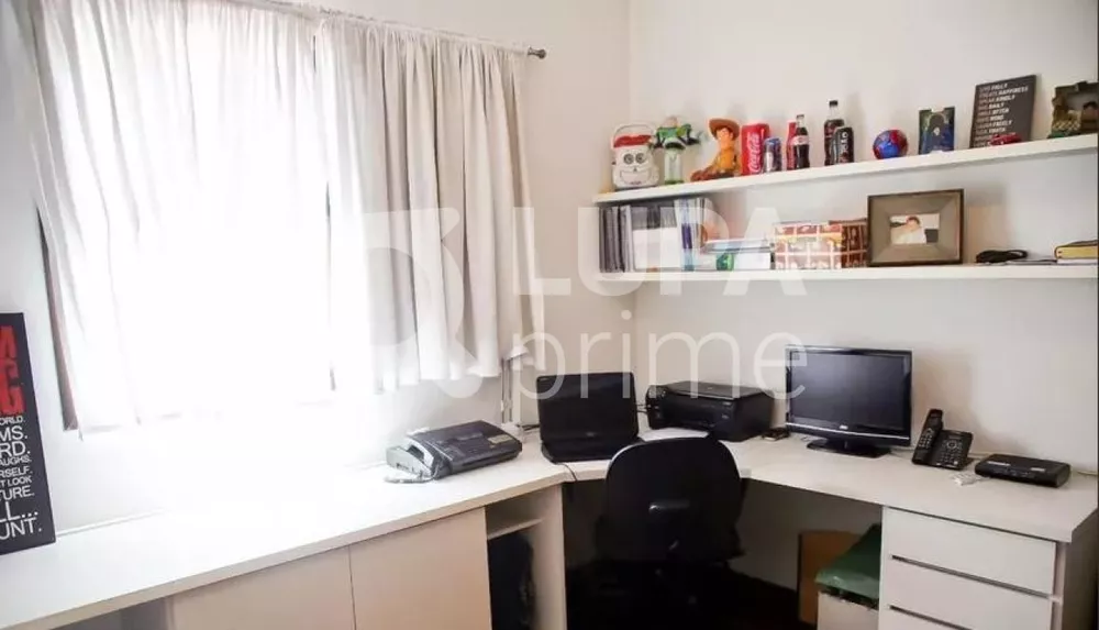 Apartamento à venda com 3 quartos, 186m² - Foto 7