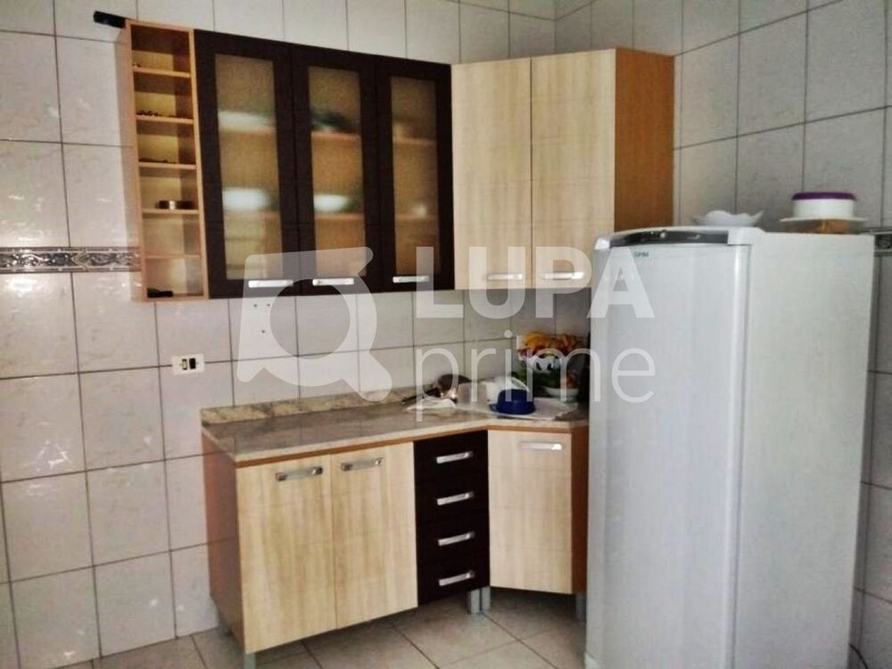 Casa à venda com 3 quartos, 121m² - Foto 10