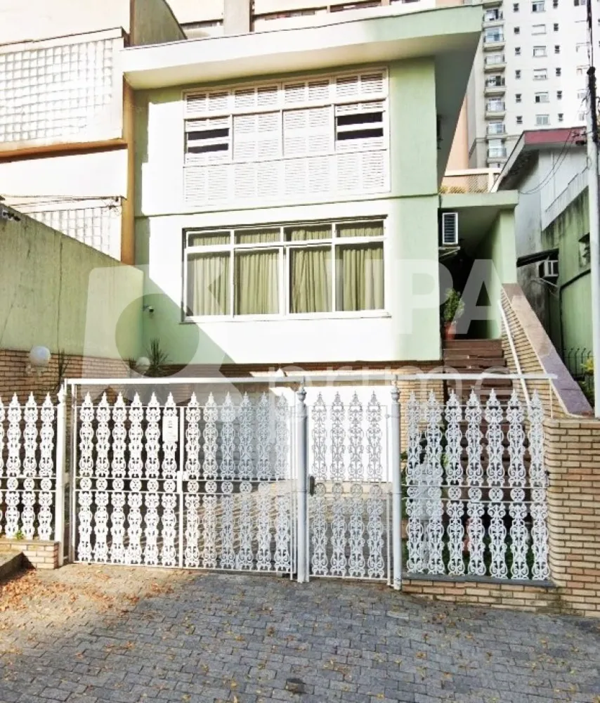 Casa, 3 quartos, 235 m² - Foto 1