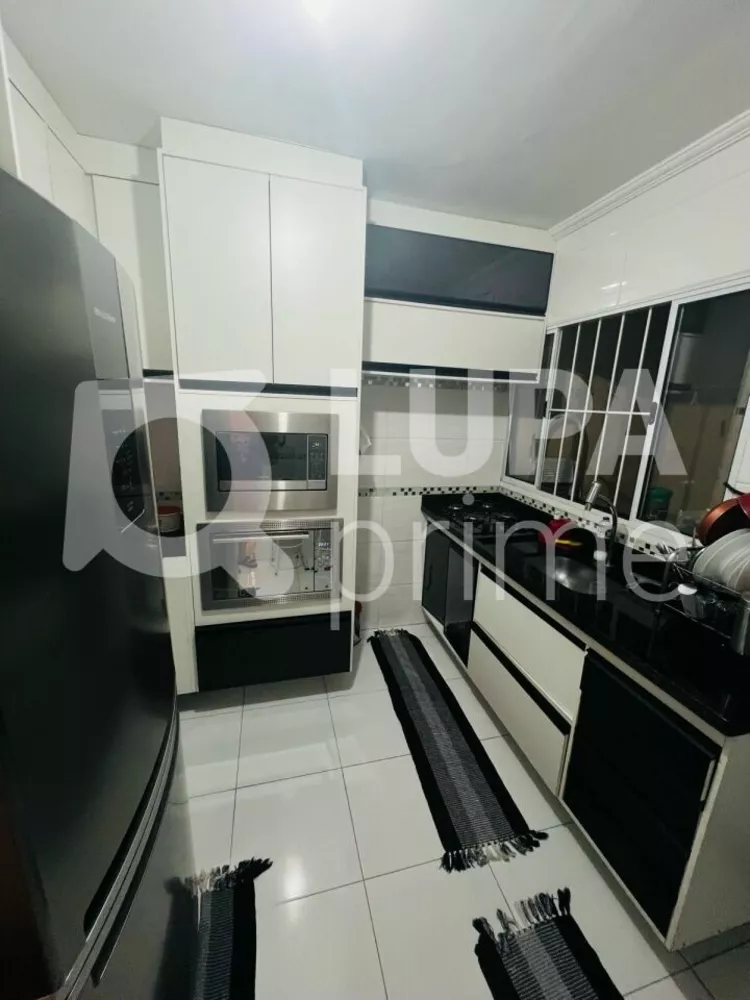 Apartamento, 2 quartos, 72 m² - Foto 2