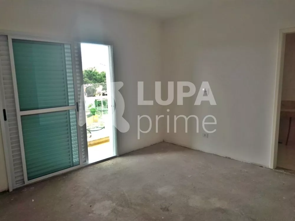 Casa à venda com 3 quartos, 232m² - Foto 3