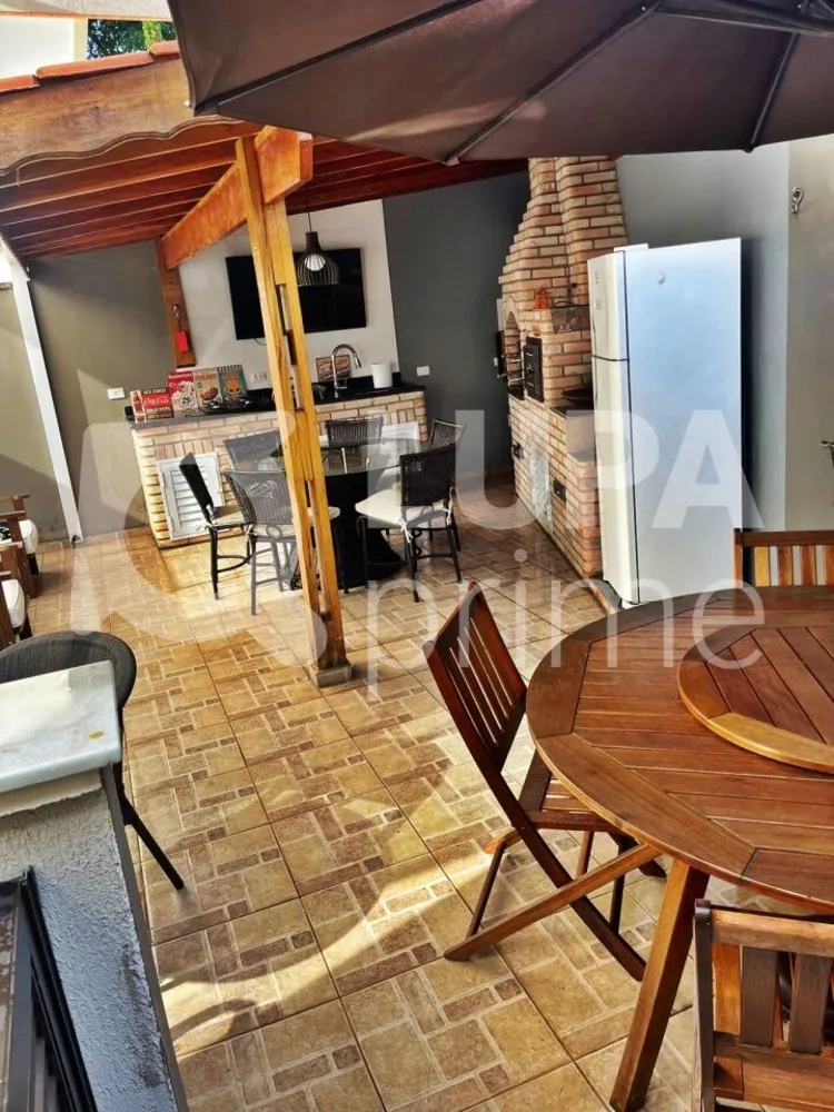 Casa, 4 quartos, 225 m² - Foto 5