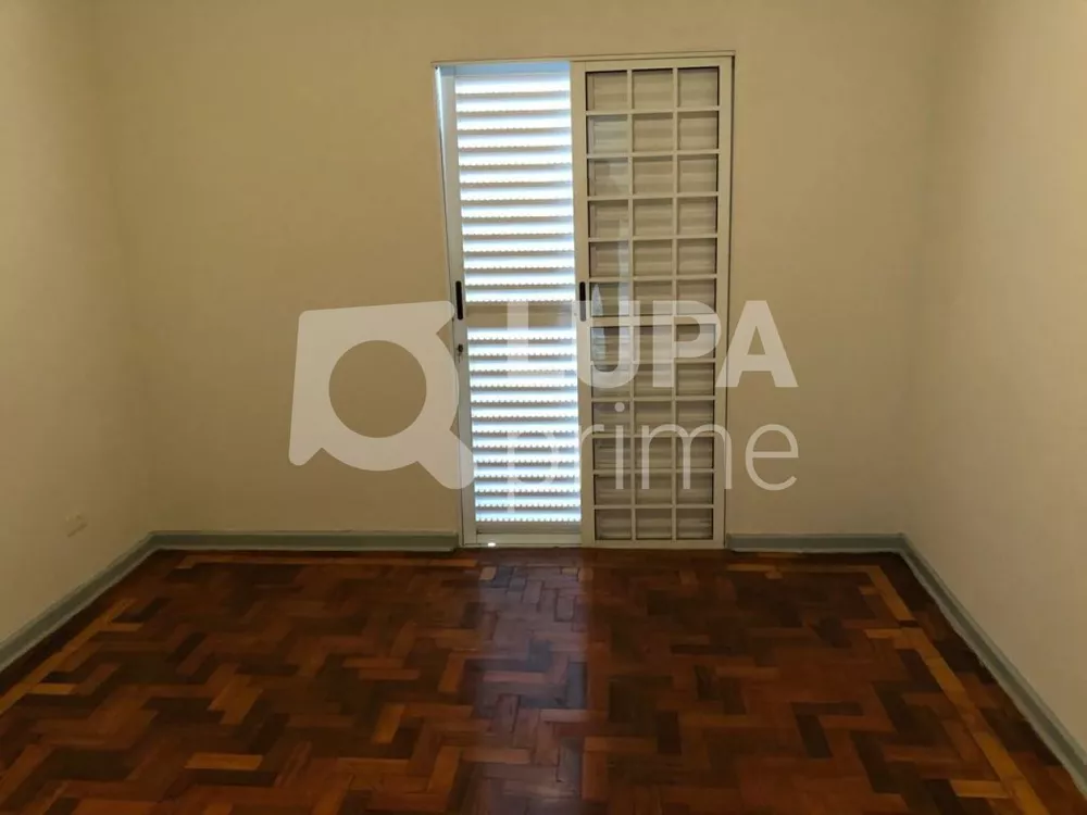 Casa à venda com 3 quartos, 150m² - Foto 1