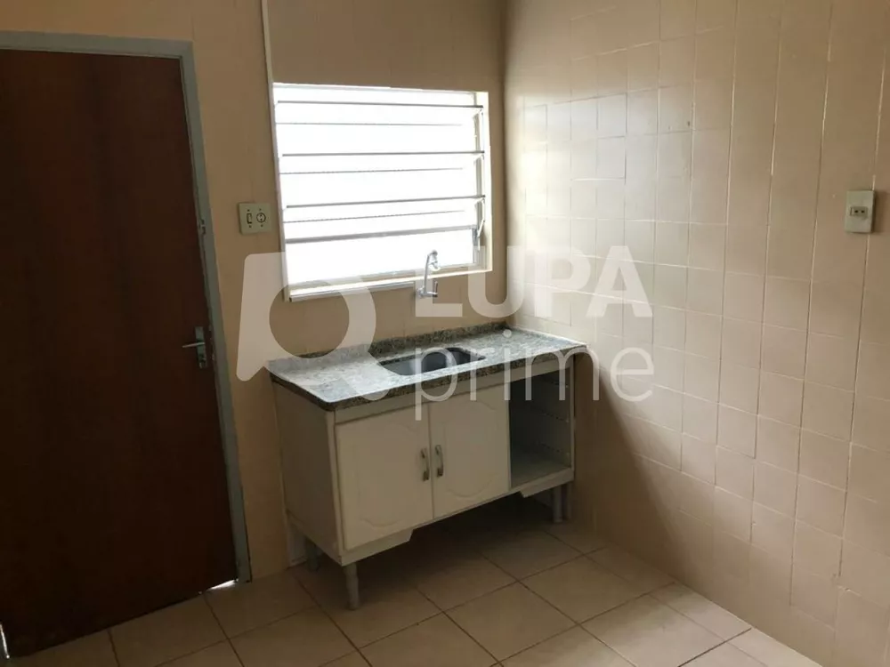 Casa à venda com 3 quartos, 150m² - Foto 3