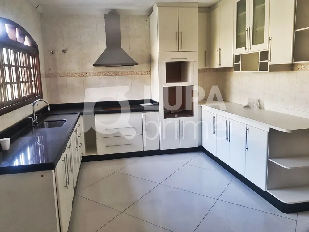 Casa, 6 quartos, 600 m² - Foto 11