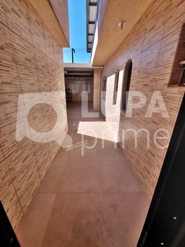 Casa, 3 quartos, 269 m² - Foto 1