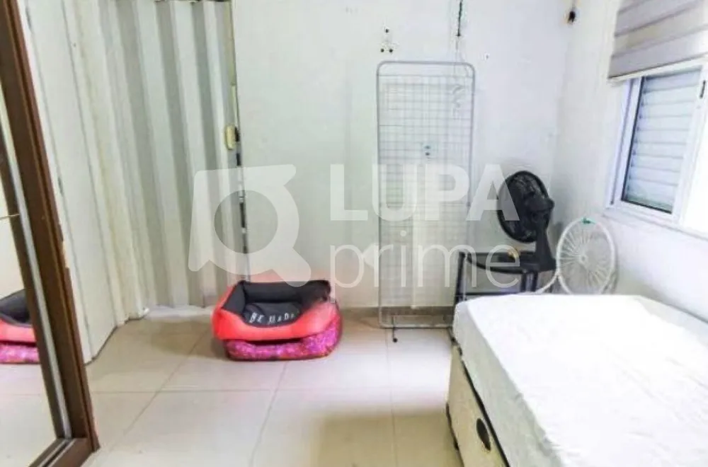 Casa, 4 quartos, 217 m² - Foto 2