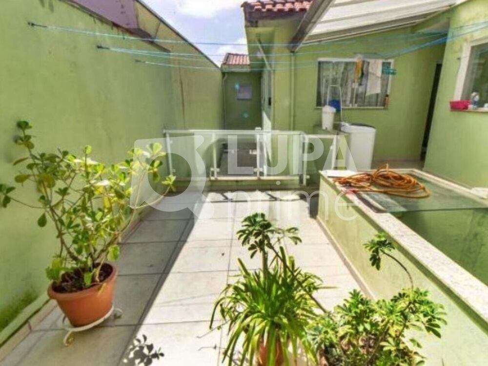 Casa à venda com 4 quartos, 217m² - Foto 16