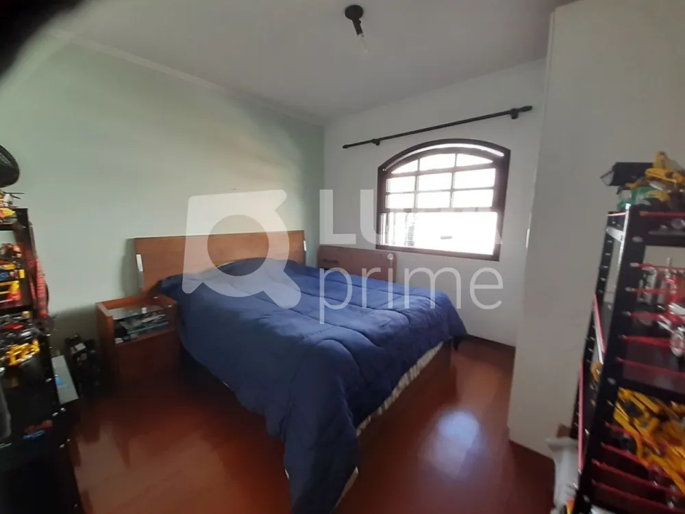 Casa, 3 quartos, 227 m² - Foto 1