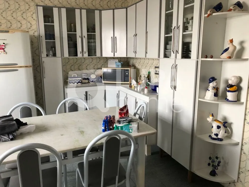 Casa, 4 quartos, 202 m² - Foto 2