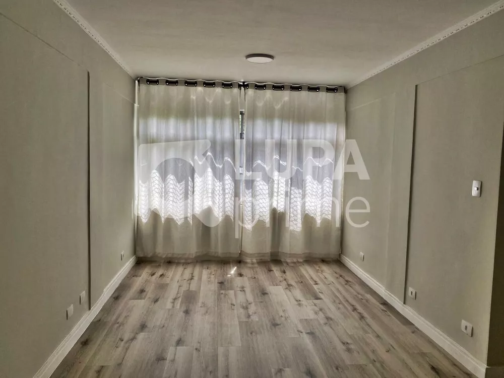 Apartamento à venda com 2 quartos, 62m² - Foto 2