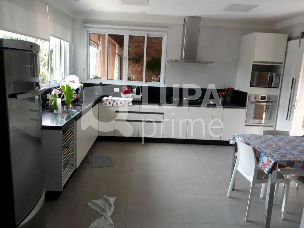 Casa, 4 quartos, 550 m² - Foto 1
