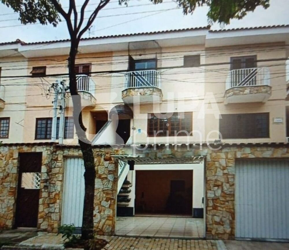 Casa à venda com 3 quartos, 142m² - Foto 1