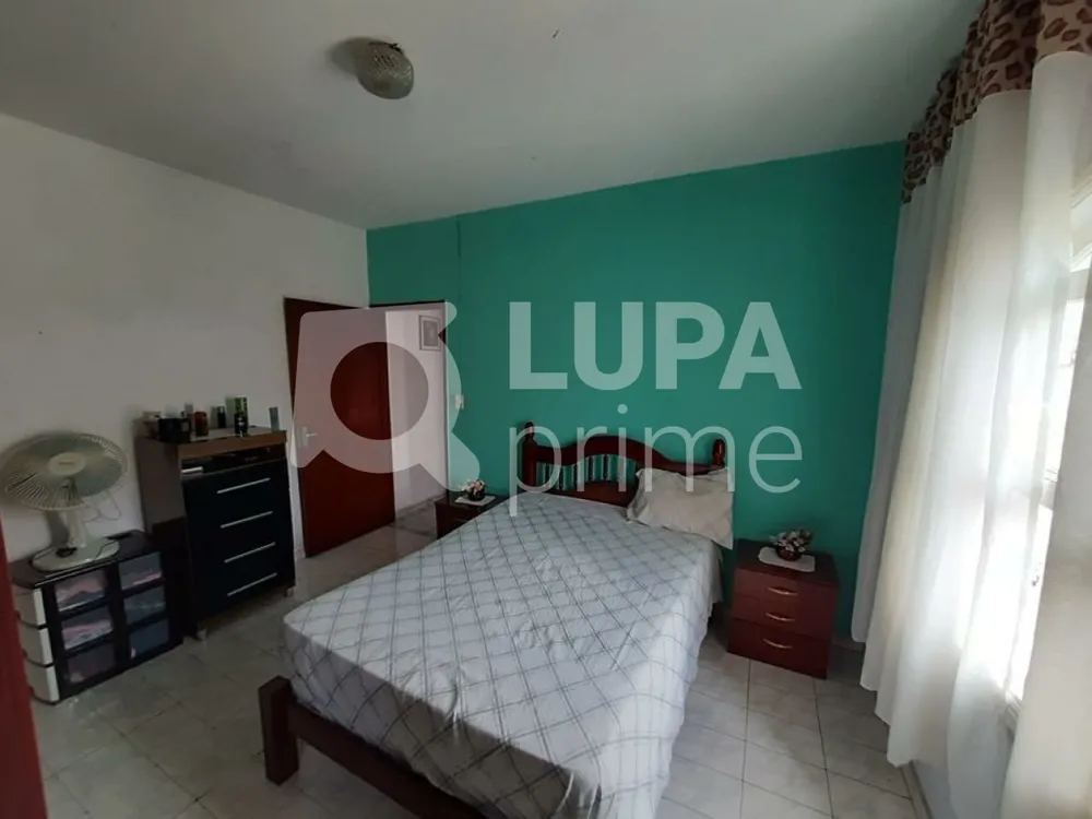 Casa, 3 quartos, 262 m² - Foto 2
