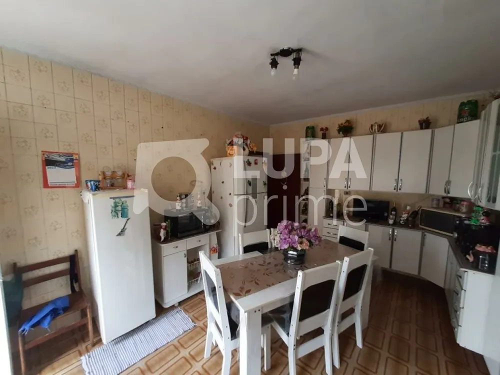 Casa, 3 quartos, 262 m² - Foto 12