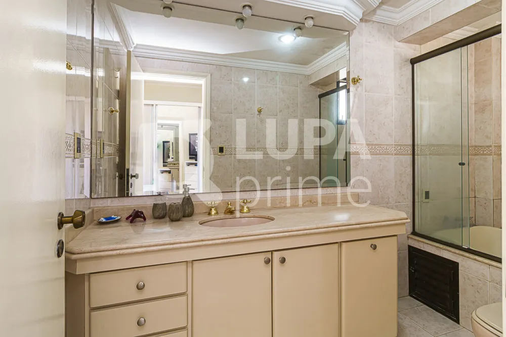 Apartamento, 3 quartos, 134 m² - Foto 2