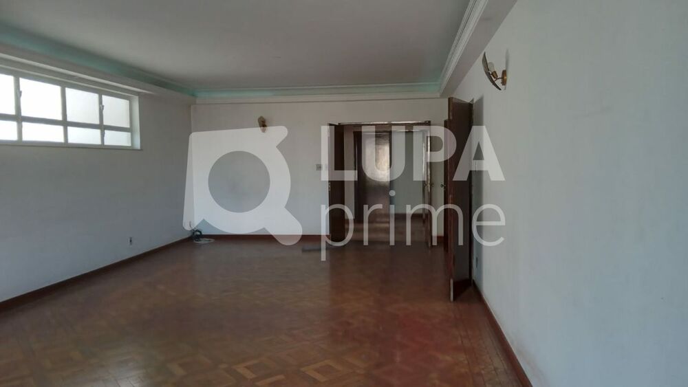 Casa, 6 quartos, 380 m² - Foto 1