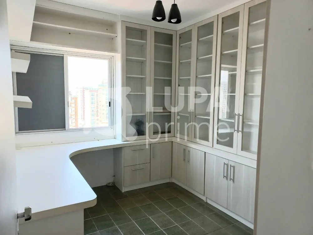 Apartamento, 4 quartos, 197 m² - Foto 1