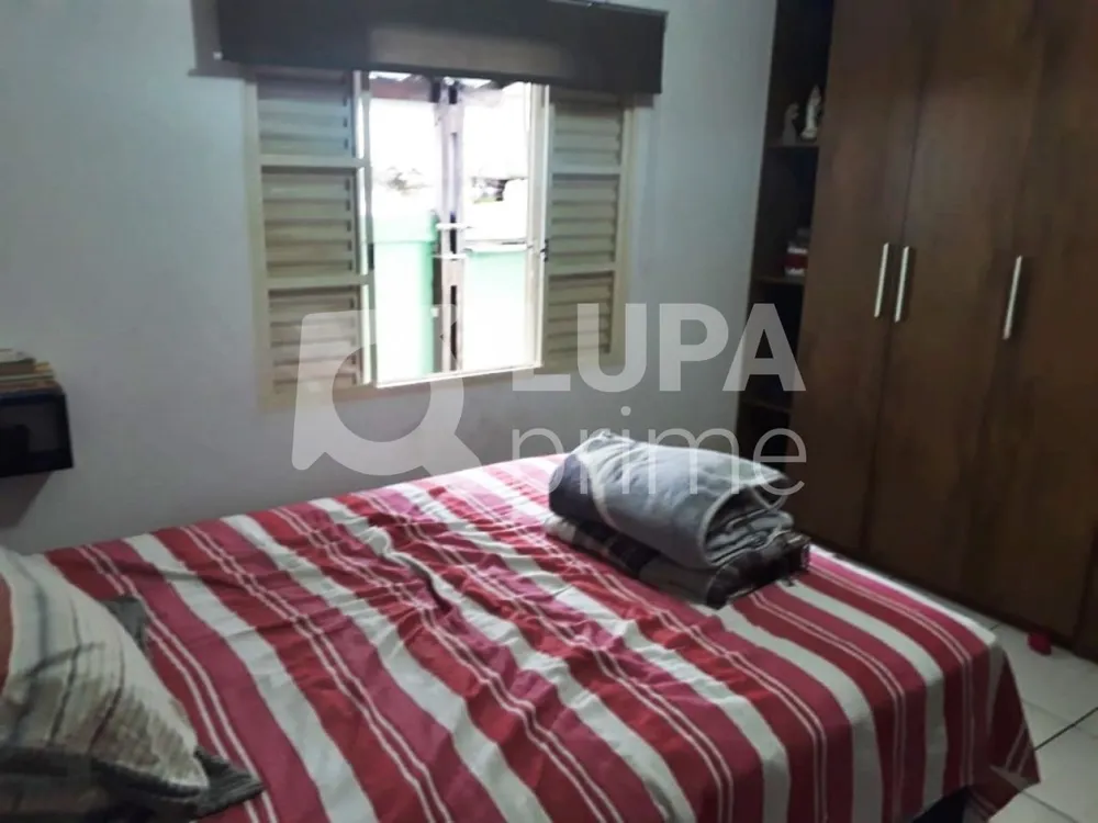 Casa, 4 quartos, 154 m² - Foto 1