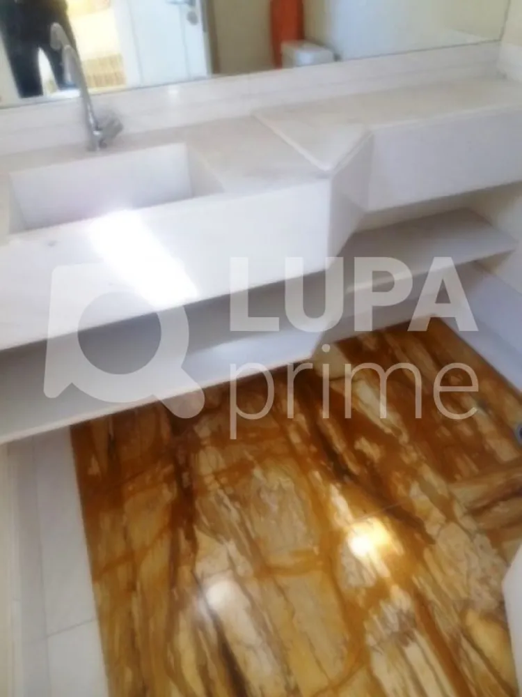 Apartamento, 3 quartos, 182 m² - Foto 1