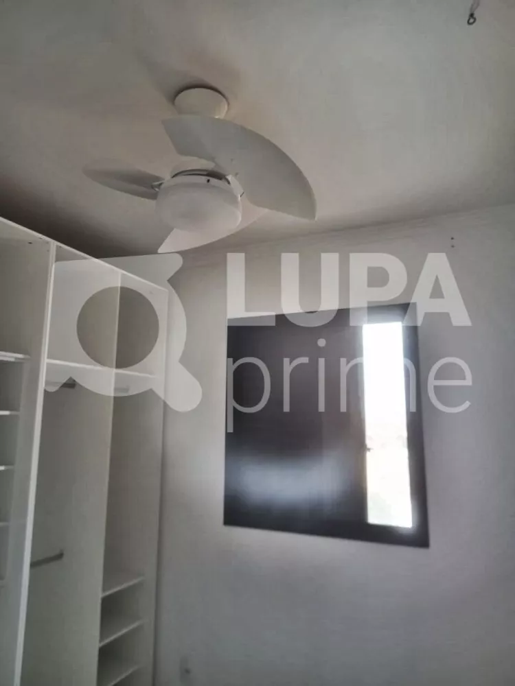 Apartamento à venda com 3 quartos, 70m² - Foto 1