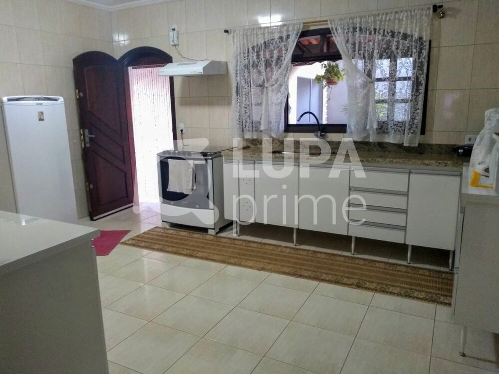 Chácara, 6 quartos, 1390 m² - Foto 4