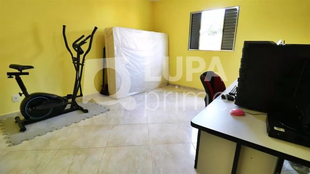 Casa à venda com 2 quartos, 91m² - Foto 11