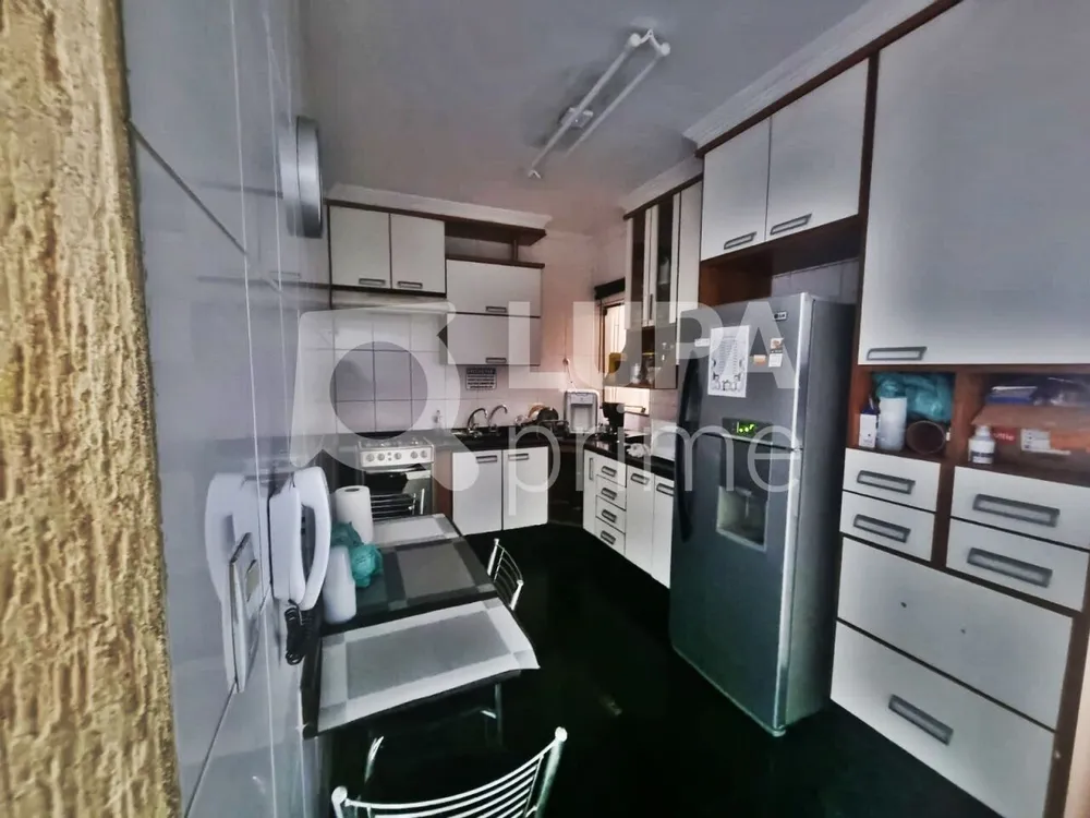 Casa, 4 quartos, 230 m² - Foto 3