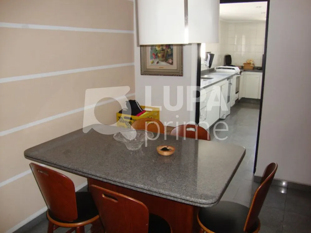Apartamento, 3 quartos, 227 m² - Foto 3