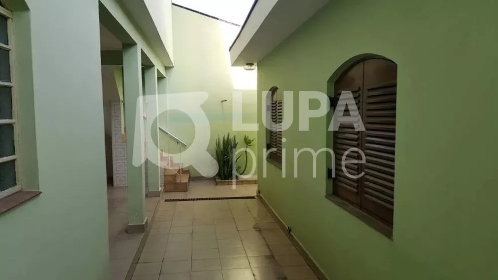 Casa à venda com 2 quartos, 120m² - Foto 3