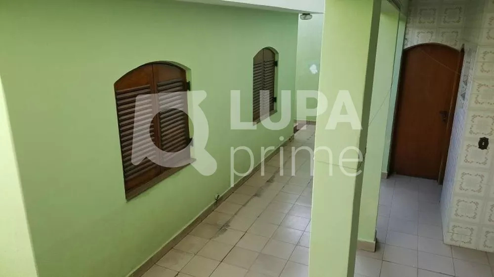 Casa à venda com 2 quartos, 120m² - Foto 4