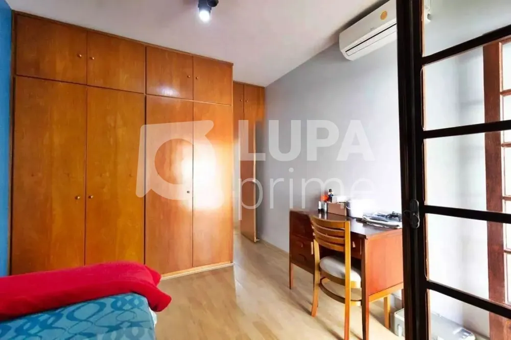 Casa, 7 quartos, 225 m² - Foto 4