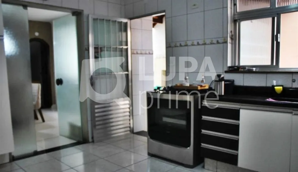 Casa, 3 quartos, 305 m² - Foto 8