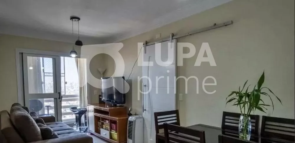 Apartamento à venda com 2 quartos, 57m² - Foto 1