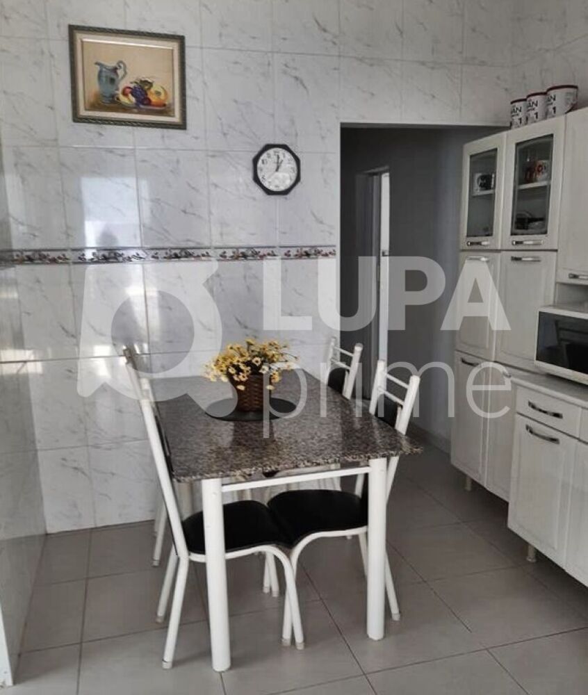 Casa, 2 quartos, 70 m² - Foto 2