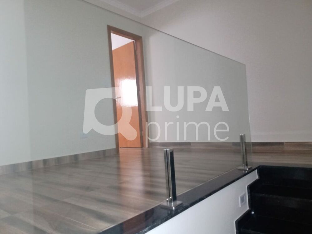 Casa à venda com 3 quartos, 130m² - Foto 2