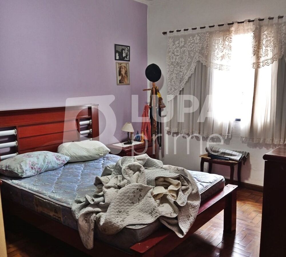 Casa, 4 quartos, 180 m² - Foto 1