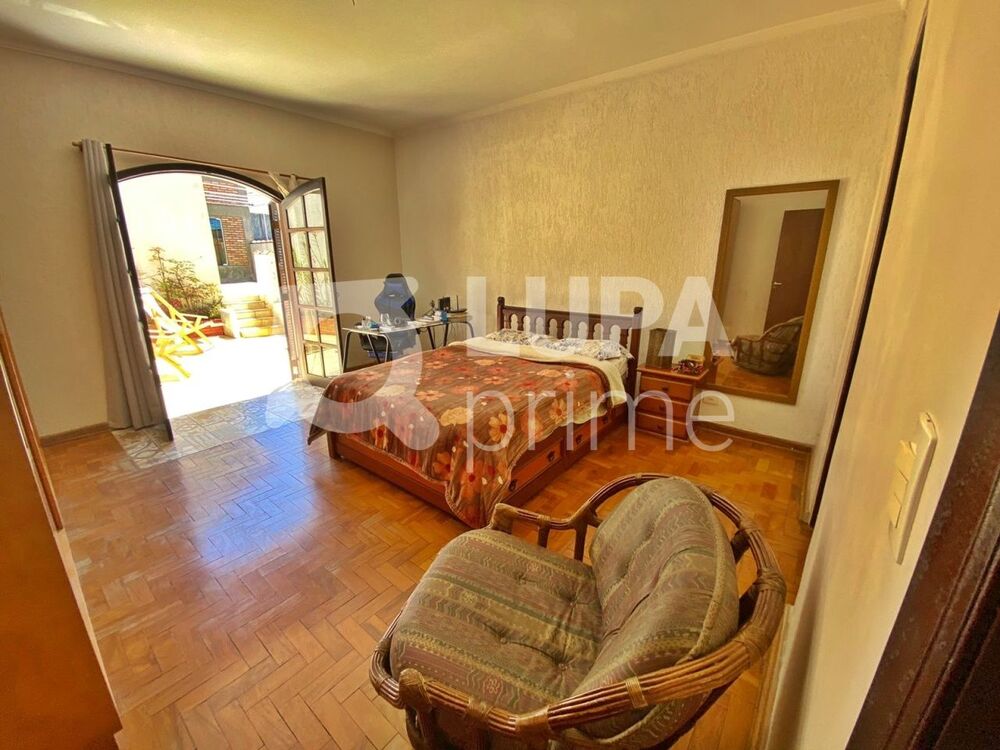 Casa à venda com 4 quartos, 250m² - Foto 6