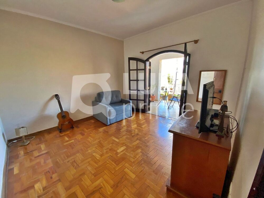 Casa à venda com 4 quartos, 250m² - Foto 5