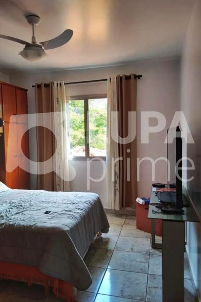 Casa, 3 quartos, 141 m² - Foto 1