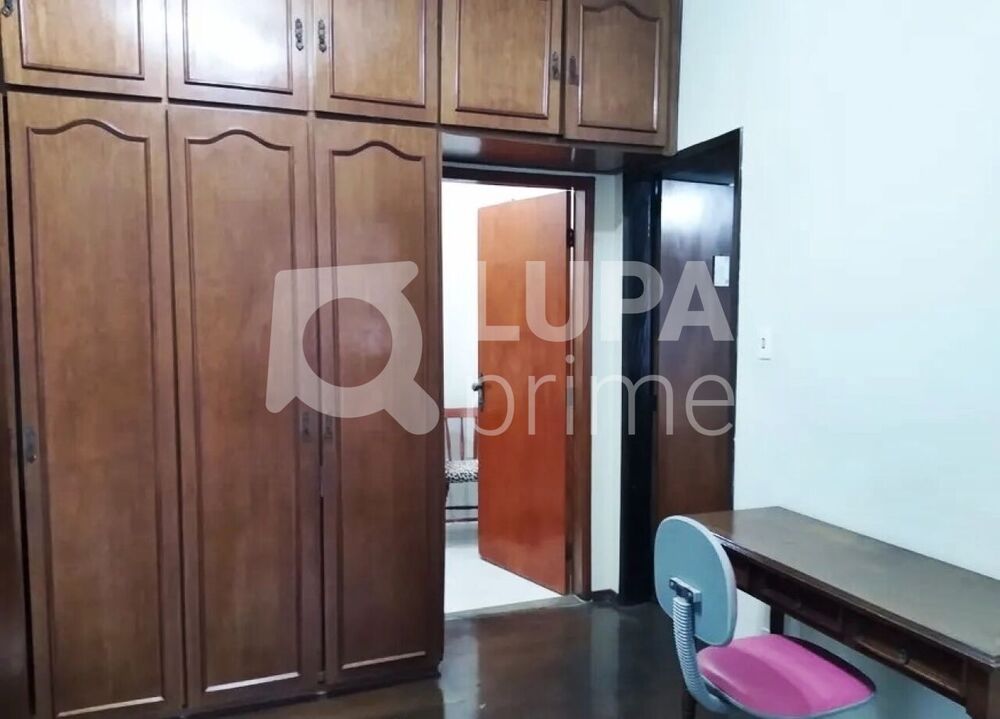 Casa, 3 quartos, 200 m² - Foto 1