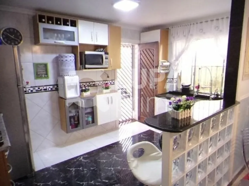 Casa, 3 quartos, 246 m² - Foto 6