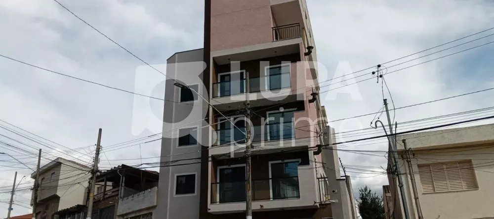 Apartamento à venda com 2 quartos, 42m² - Foto 2