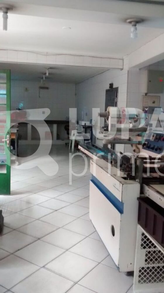 Depósito-Galpão, 458 m² - Foto 1