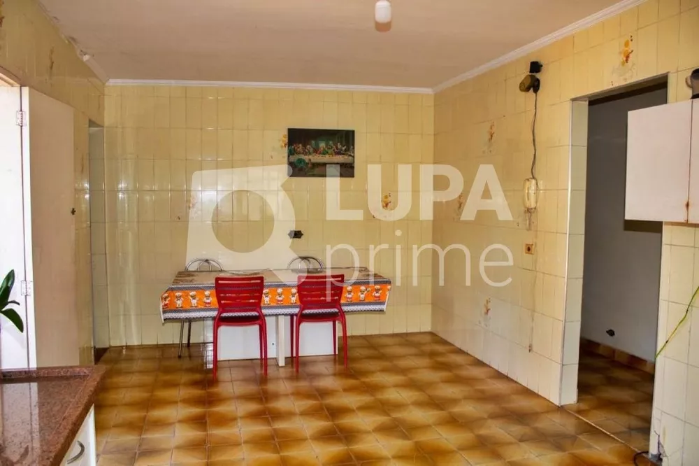 Casa à venda com 5 quartos, 187m² - Foto 4