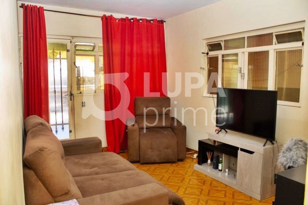 Casa à venda com 5 quartos, 187m² - Foto 1