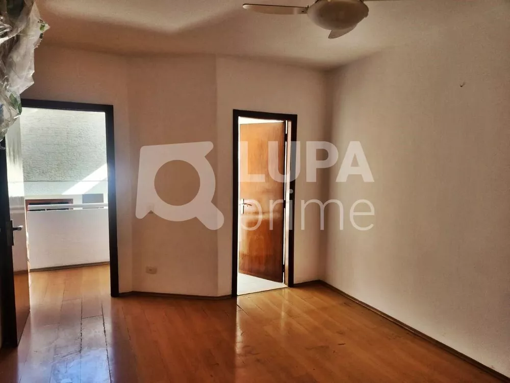 Casa à venda com 3 quartos, 311m² - Foto 8