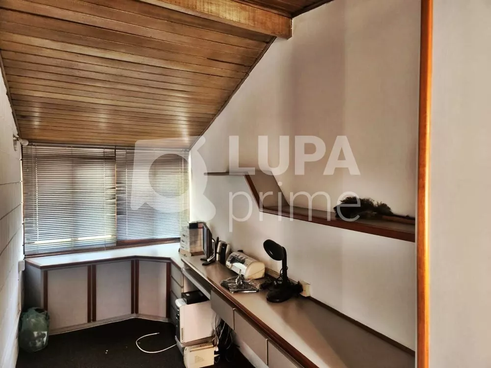 Casa à venda com 3 quartos, 311m² - Foto 11