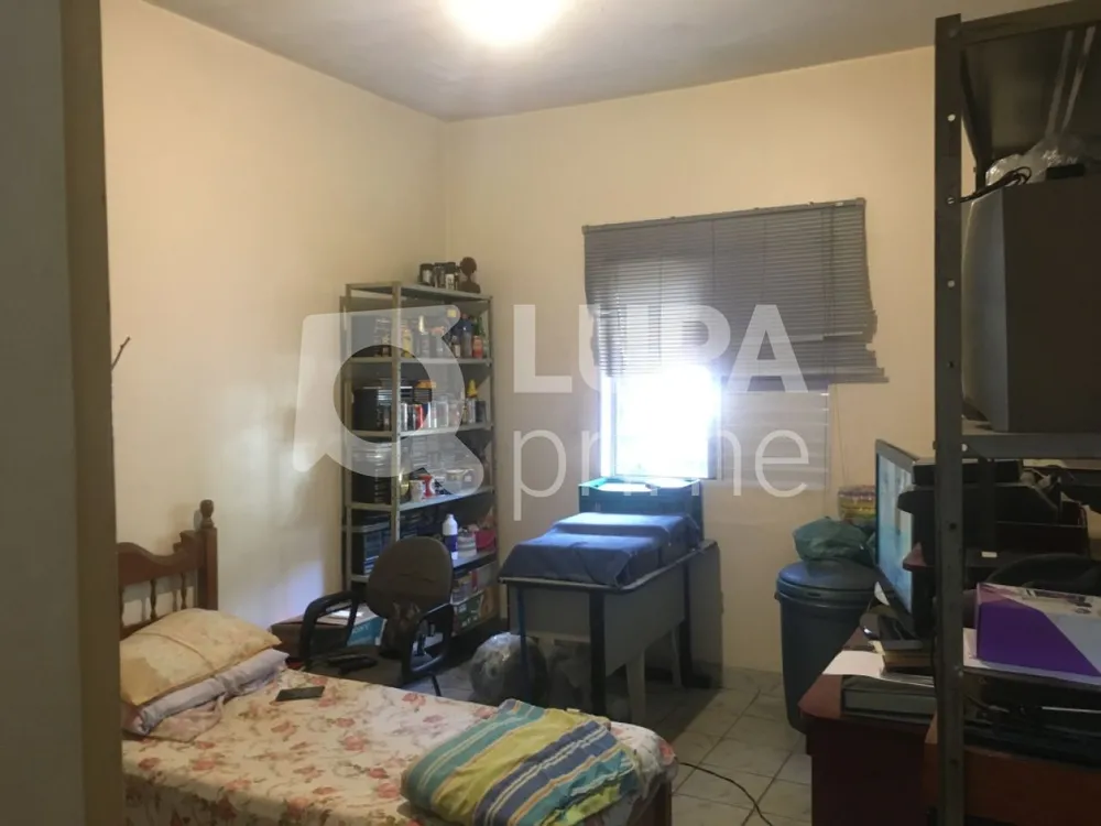 Casa, 3 quartos, 210 m² - Foto 1